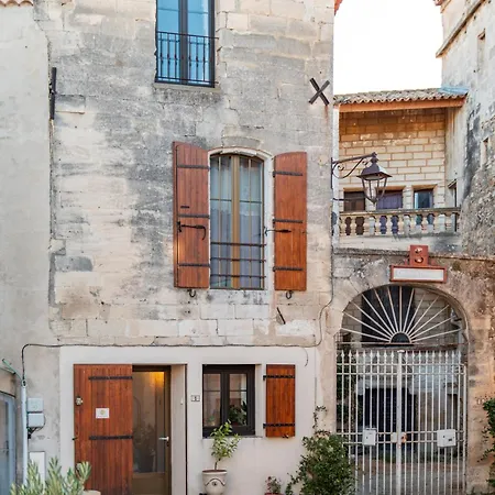 Les Greniers Du Chateau 3* Domazan