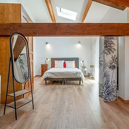 Panzió Les Greniers Du Chateau Domazan
