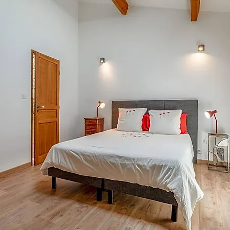 Panzió Les Greniers Du Chateau 3*